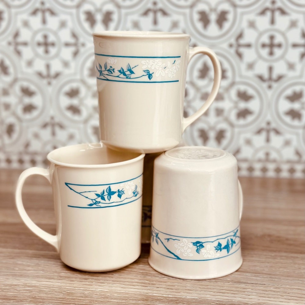 Vintage Corelle First of Spring Pattern Mugs Cups by Corning - Set of 4